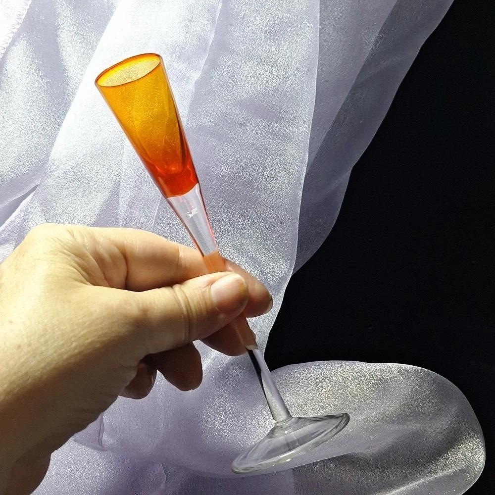 COLORFUL CORDIAL STEMMED GLASSES